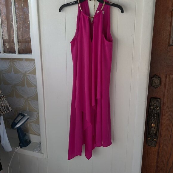 Kensie, Dressing Up and going out . Pink Halter & gold choker. Fluid Pink Fabric - Picture 1 of 9